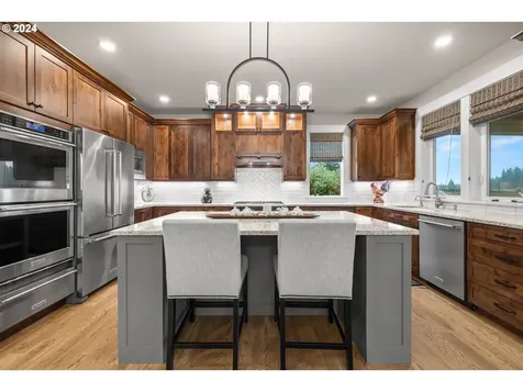 15560 NE Eilers Road Aurora OR 97002