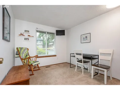 18505 Columbia Avenue Gladstone OR 97027