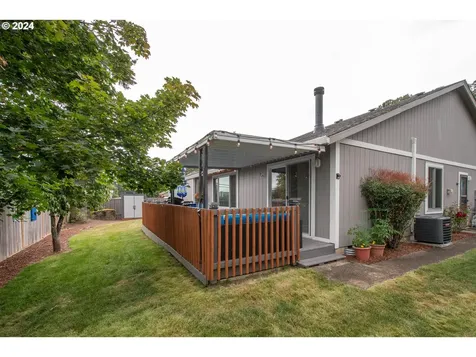 18505 Columbia Avenue Gladstone OR 97027