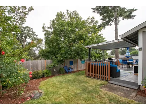 18505 Columbia Avenue Gladstone OR 97027