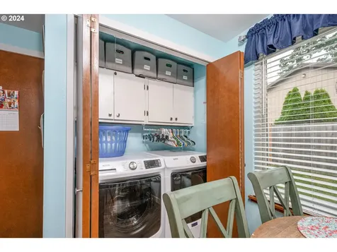 18505 Columbia Avenue Gladstone OR 97027