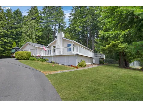 934 Weaver Lane Brookings OR 97415