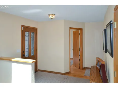 934 Weaver Lane Brookings OR 97415