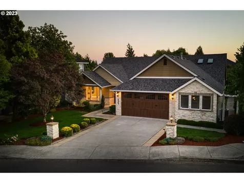 1041 Nw Deerfern Loop Camas WA 98607