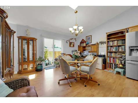 205 Buttercup Loop Cottage Grove OR 97424