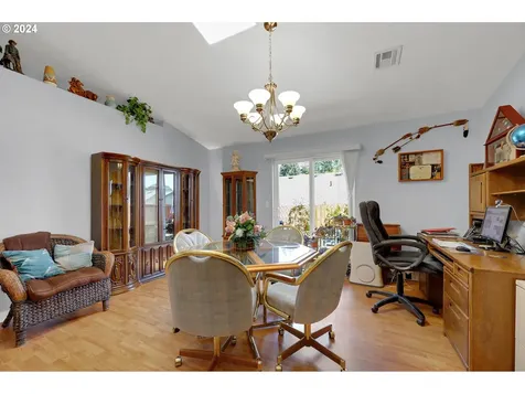 205 Buttercup Loop Cottage Grove OR 97424