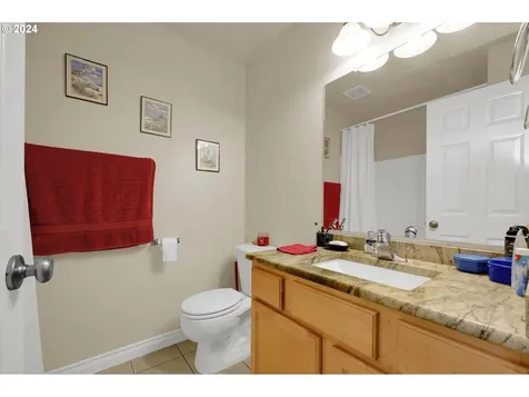 205 Buttercup Loop Cottage Grove OR 97424