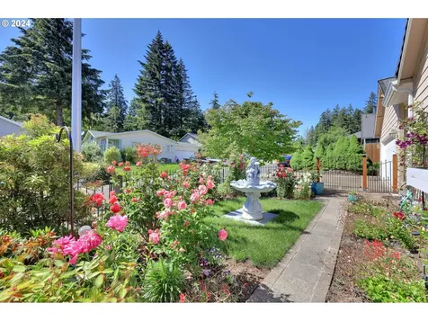205 Buttercup Loop Cottage Grove OR 97424