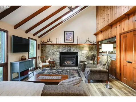18155 S Abiqua Road NE Silverton OR 97381