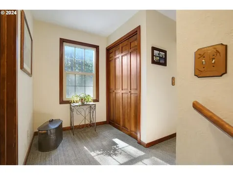 18155 S Abiqua Road NE Silverton OR 97381