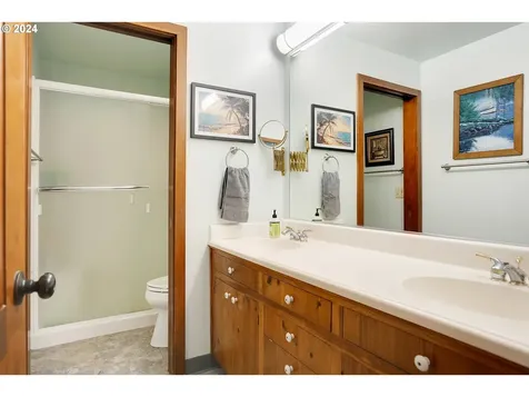 18155 S Abiqua Road NE Silverton OR 97381
