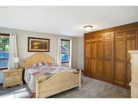 18155 S Abiqua Road NE Silverton OR 97381