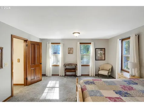 18155 S Abiqua Road NE Silverton OR 97381