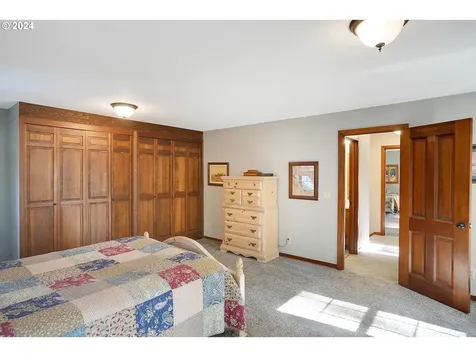 18155 S Abiqua Road NE Silverton OR 97381