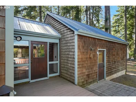 18155 S Abiqua Road NE Silverton OR 97381