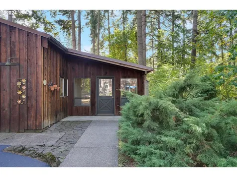 18155 S Abiqua Road NE Silverton OR 97381