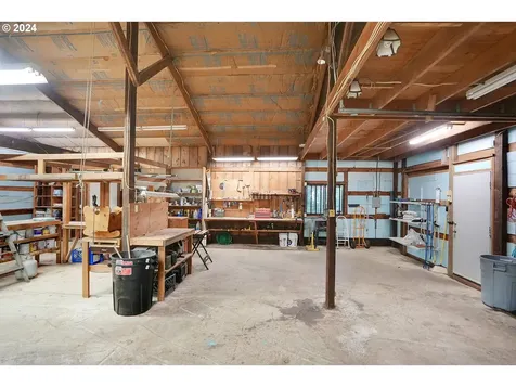 18155 S Abiqua Road NE Silverton OR 97381