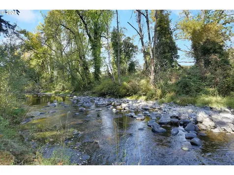 18155 S Abiqua Road NE Silverton OR 97381