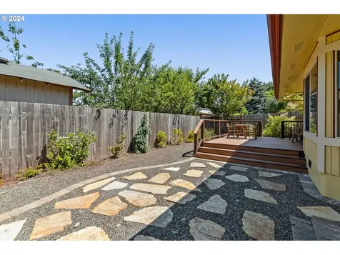 17375 Nw Brickstone Court Beaverton OR 97006