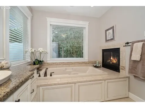 15600 Ne 194th Court Brush Prairie WA 98606