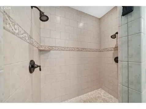15600 Ne 194th Court Brush Prairie WA 98606
