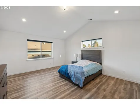 2864 SE Baker Avenue Gresham OR 97080