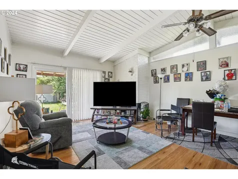 120/122 N Morrison Road Vancouver WA 98664