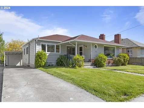 1535 E 10th Street The Dalles OR 97058