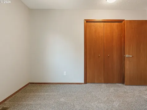 506 Se 14th Court Gresham OR 97080