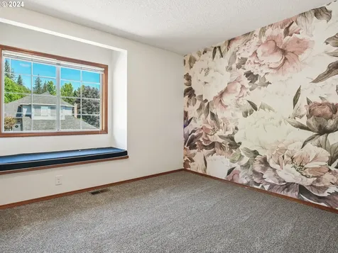 506 Se 14th Court Gresham OR 97080