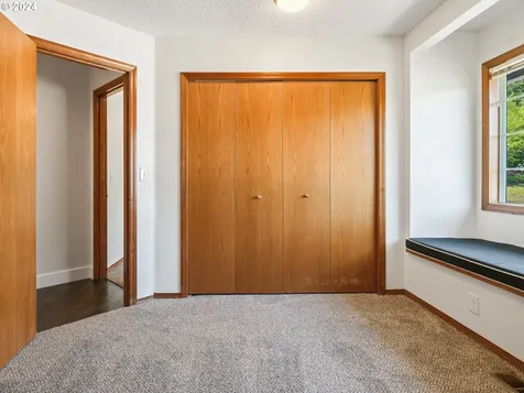 506 Se 14th Court Gresham OR 97080