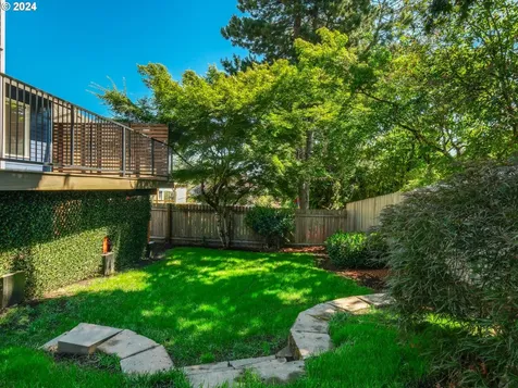 506 Se 14th Court Gresham OR 97080