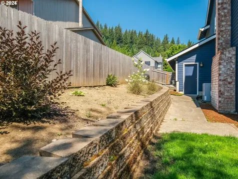 506 Se 14th Court Gresham OR 97080