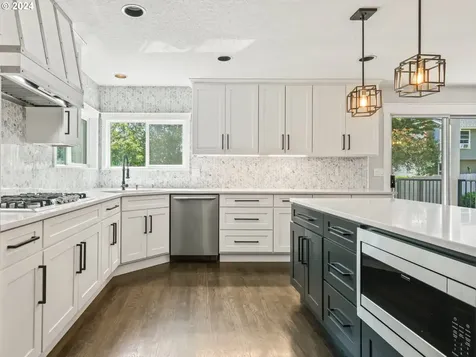 506 Se 14th Court Gresham OR 97080