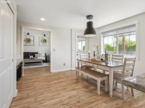 609 Royal Tern Avenue Halsey OR 97348