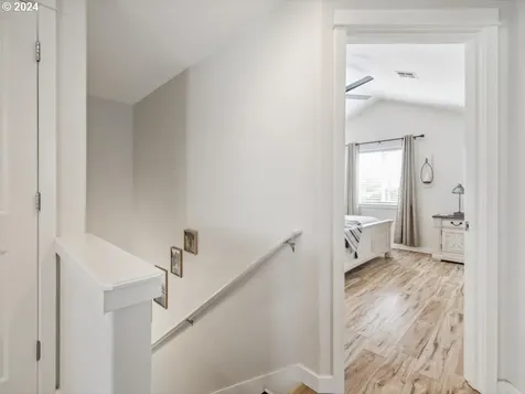 609 Royal Tern Avenue Halsey OR 97348