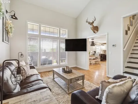 609 Royal Tern Avenue Halsey OR 97348