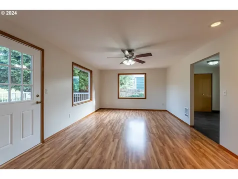 4719 NE 18th Court Vancouver WA 98663