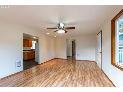 4719 NE 18th Court Vancouver WA 98663