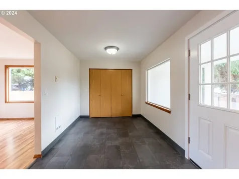 4719 NE 18th Court Vancouver WA 98663