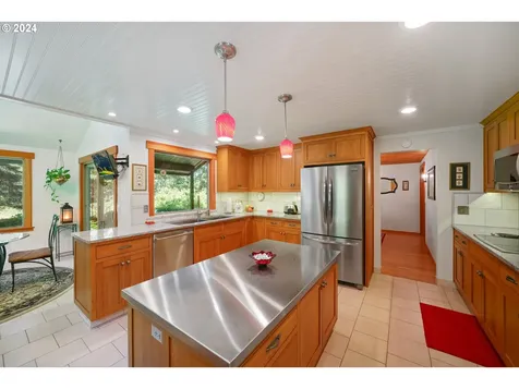 8177 Saghalie Drive S Salem OR 97306