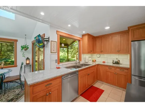 8177 Saghalie Drive S Salem OR 97306