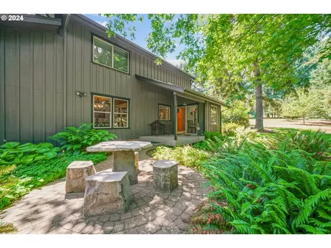 8177 Saghalie Drive S Salem OR 97306