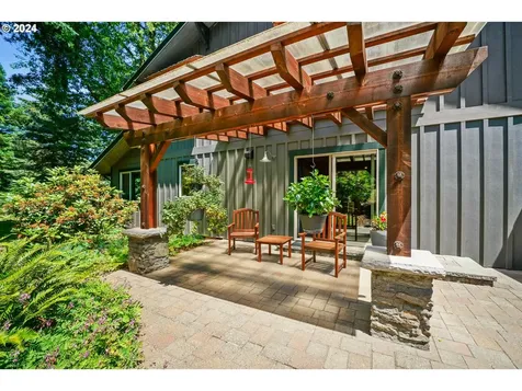 8177 Saghalie Drive S Salem OR 97306