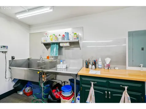 8177 Saghalie Drive S Salem OR 97306