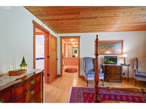 8177 Saghalie Drive S Salem OR 97306
