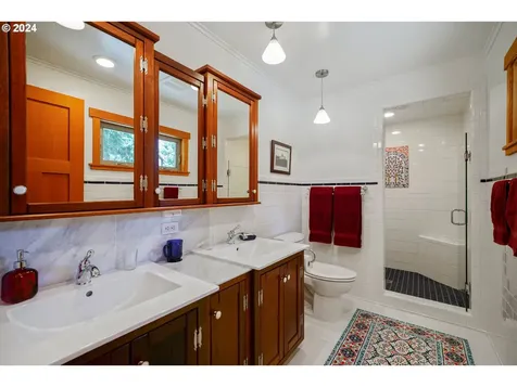8177 Saghalie Drive S Salem OR 97306