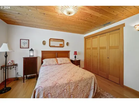 8177 Saghalie Drive S Salem OR 97306