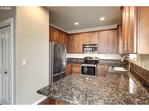 2743 Hidden Meadow Drive Mcminnville OR 97128