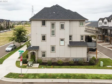 16052 NW Pristine Lane Portland OR 97229
